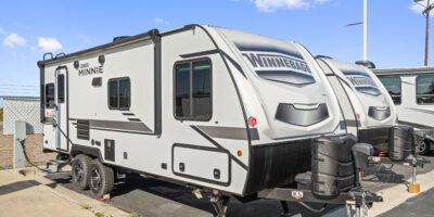 Winnebago Micro Minnie Side view