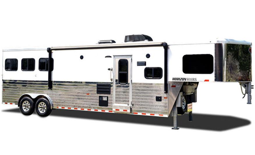 Horizon Horse trailer with Living quarters for sale central Texas